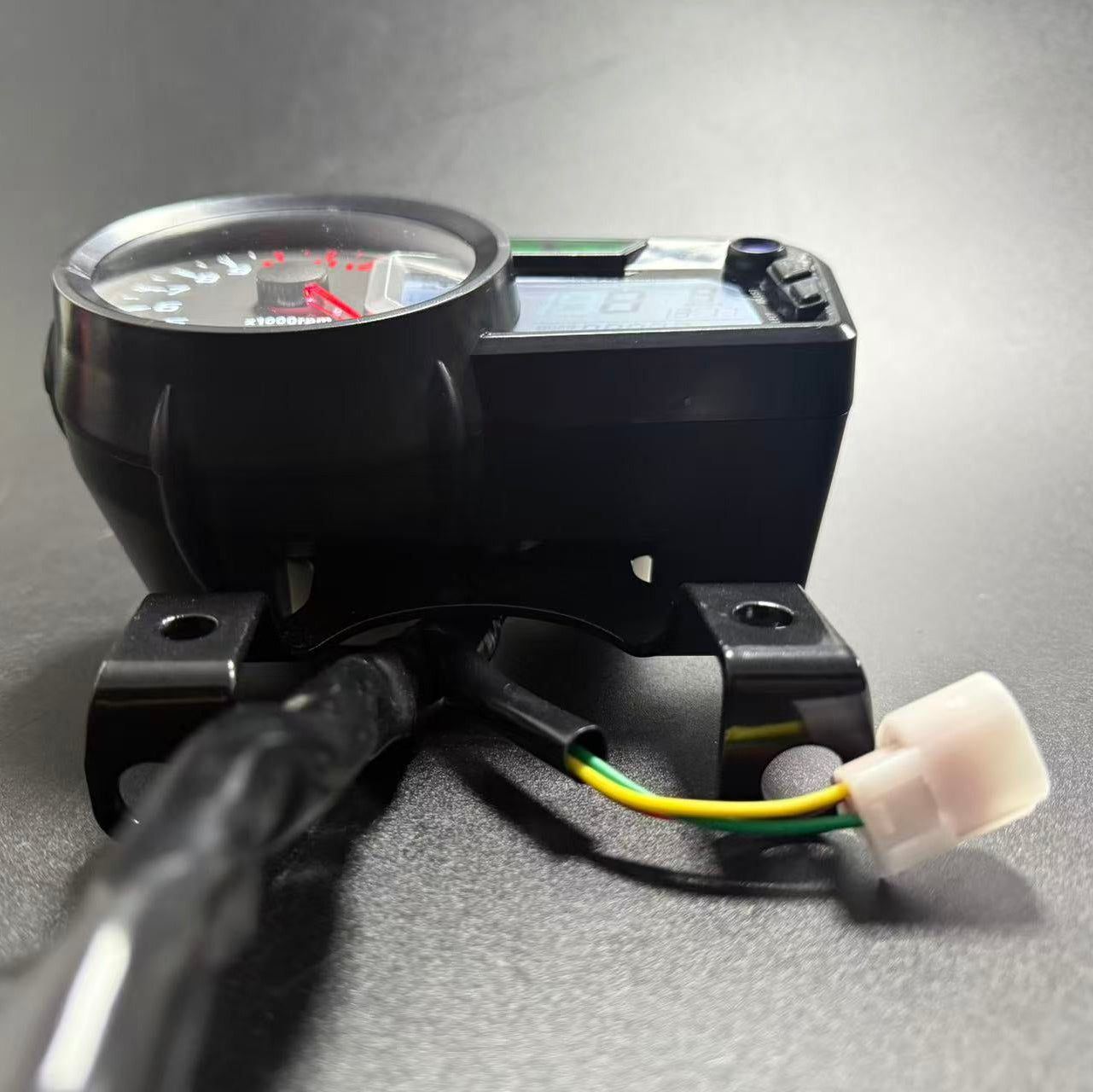digital dashboard for motorcycle speedometer tachometer（Keeway RKV 125 200、Benelli vlx 150\Junak 125 S、vento tornado 300、keeway 150 rk、Vento Tornado 250）